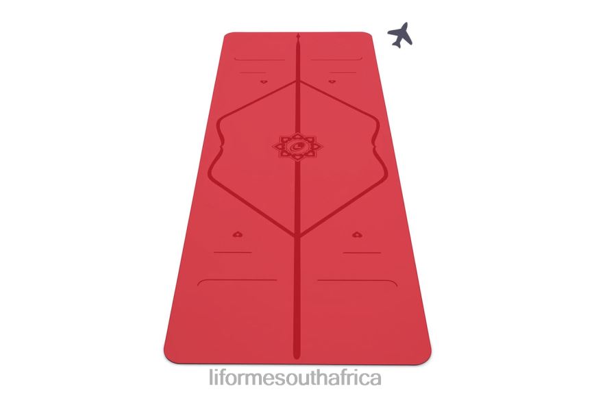 yoga_mats_liforme_love_travel_mat_red_6268658.jpg Yoga Mats Liforme Love Travel Mat Red 6268658 - Image 1